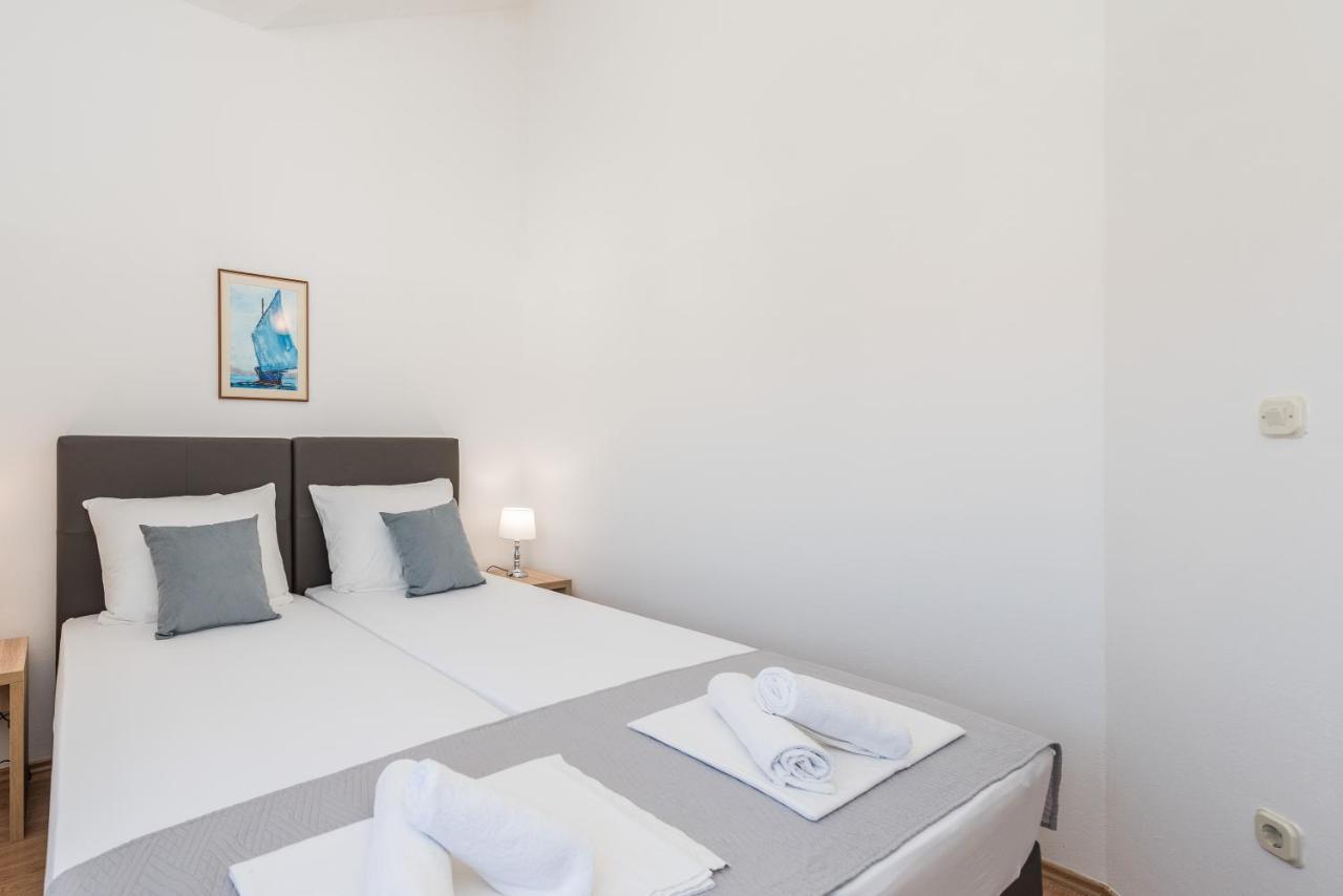 Villa Mihaela Трогир Екстериор снимка
