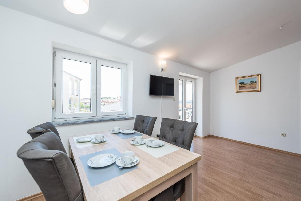 Villa Mihaela Трогир Екстериор снимка