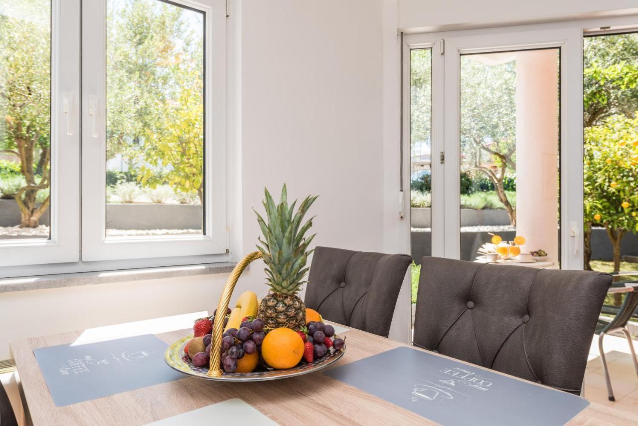 Villa Mihaela Трогир Екстериор снимка