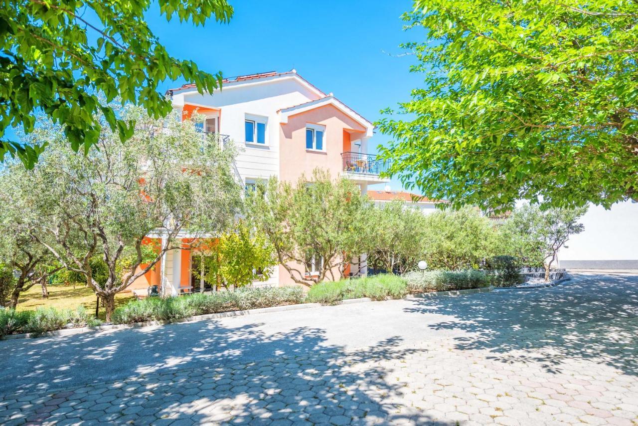 Villa Mihaela Трогир Екстериор снимка